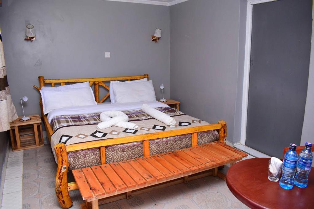 Bed and Breakfast Ilkerin Camp Maasai Mara à Sekenani Extérieur photo